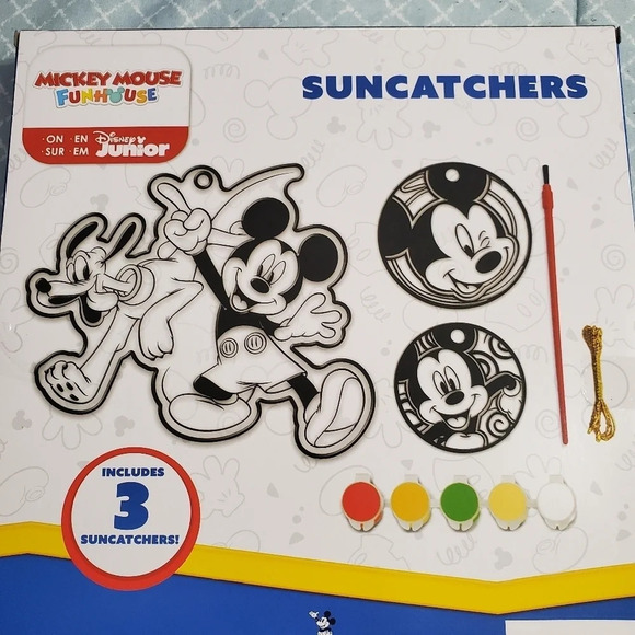Disney Junior Mickey Mouse Suncatchers DIY Kids Summer Fun - Picture 4 of 5